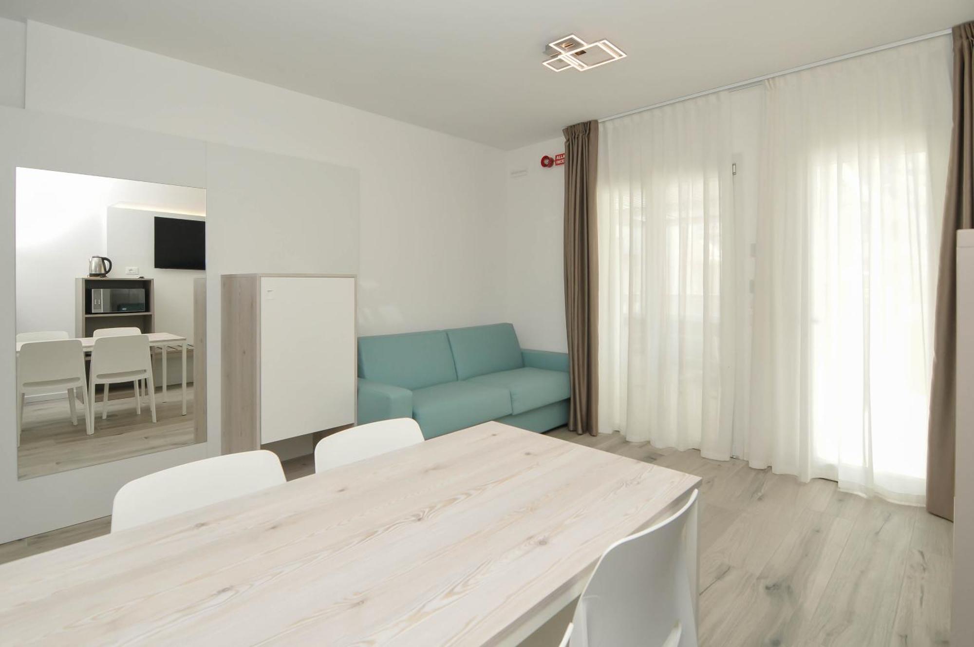 Marina Suites & Apartments 4 Stelle S カオルレ エクステリア 写真